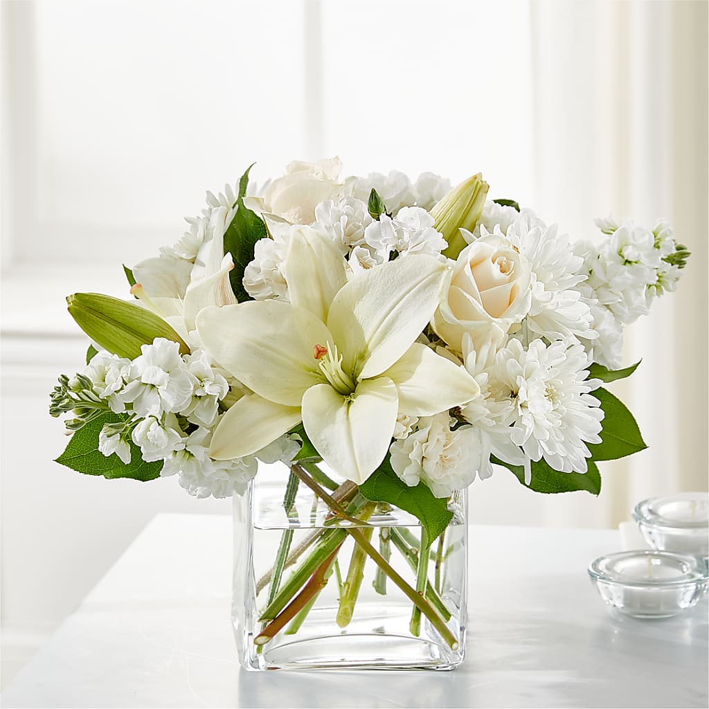 Gentle Breeze Bouquet – ADAM & EVE FLOWERS & BALLOONS, Lafayette IN
