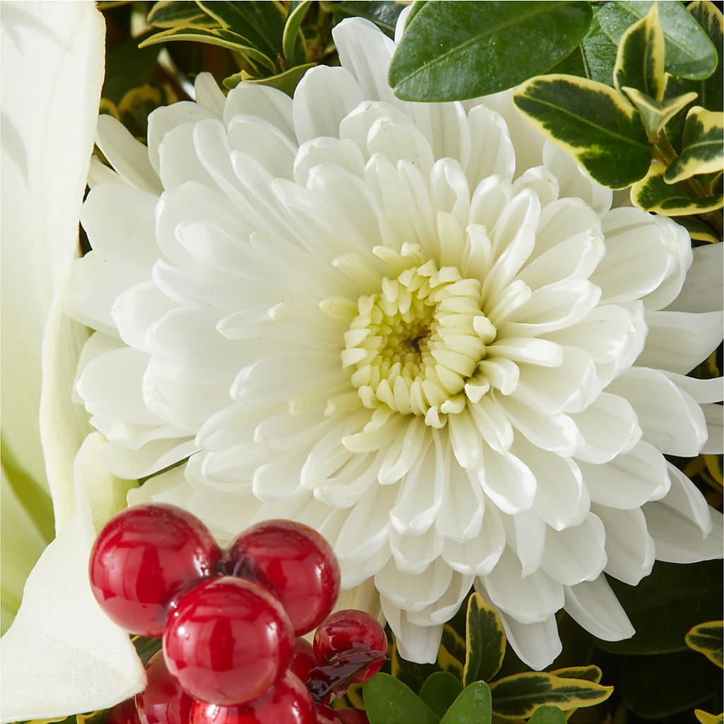 Festive Moments Tree – ADAM & EVE FLOWERS & BALLOONS, Lafayette IN