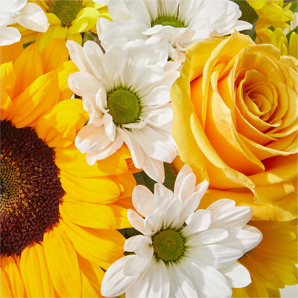 Be Happy Bouquet – ADAM & EVE FLOWERS & BALLOONS, Lafayette IN