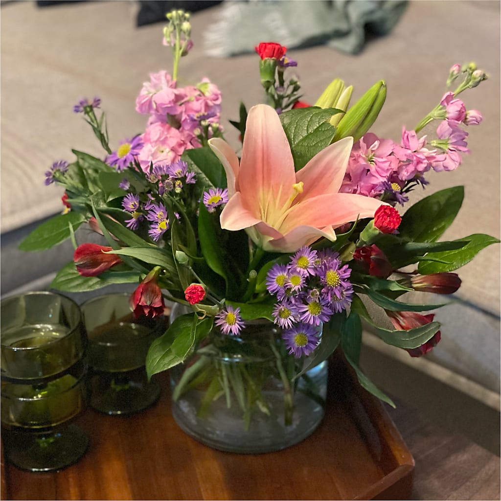 Romantique Bouquet – ADAM & EVE FLOWERS & BALLOONS, Lafayette IN