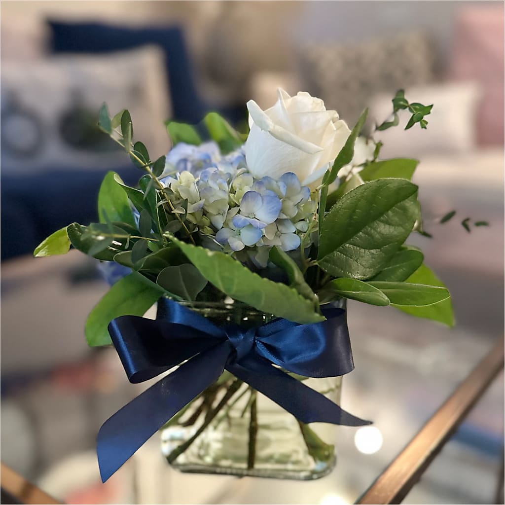 Sky Blue Delight Bouquet – ADAM & EVE FLOWERS & BALLOONS, Lafayette IN