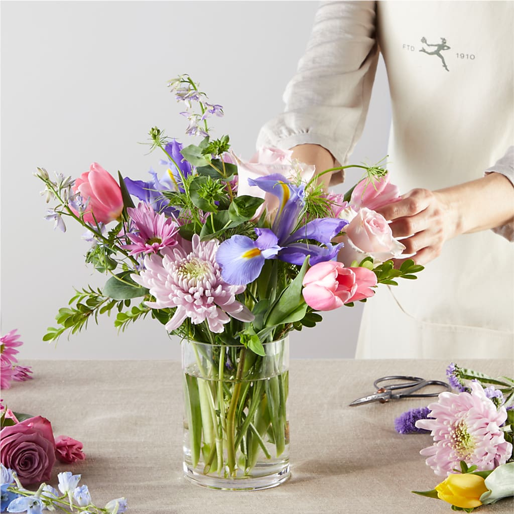 Pastel Tradition - A Florist Original – ADAM & EVE FLOWERS & BALLOONS, Lafayette IN