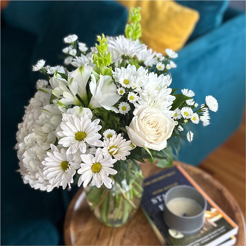 Classic Ivory – A Florist Original – ADAM & EVE FLOWERS & BALLOONS, Lafayette IN