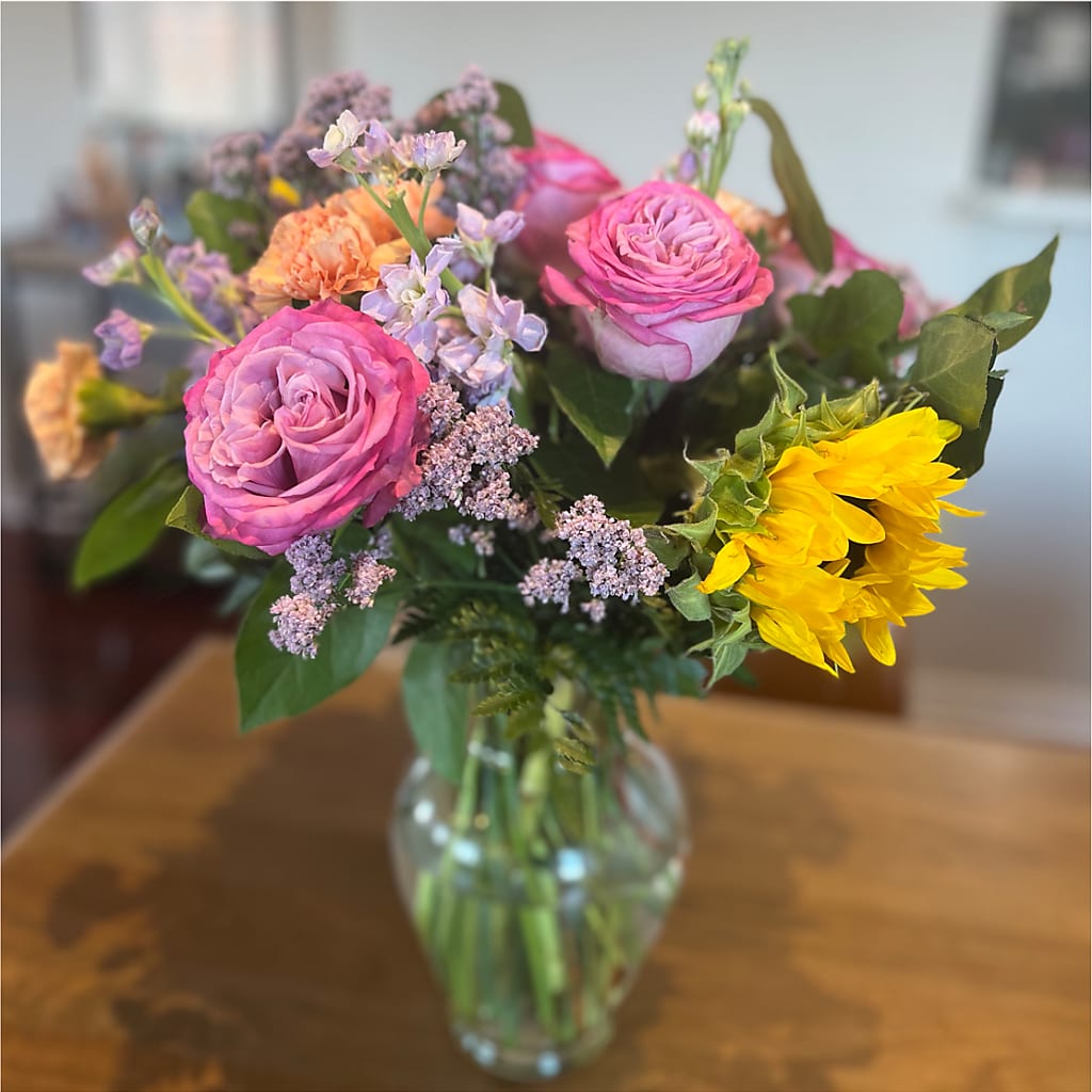 Yellow Brick Road Bouquet – ADAM & EVE FLOWERS & BALLOONS, Lafayette IN