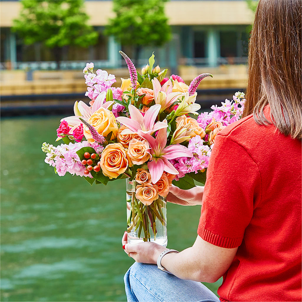 Bisous Bouquet – ADAM & EVE FLOWERS & BALLOONS, Lafayette IN